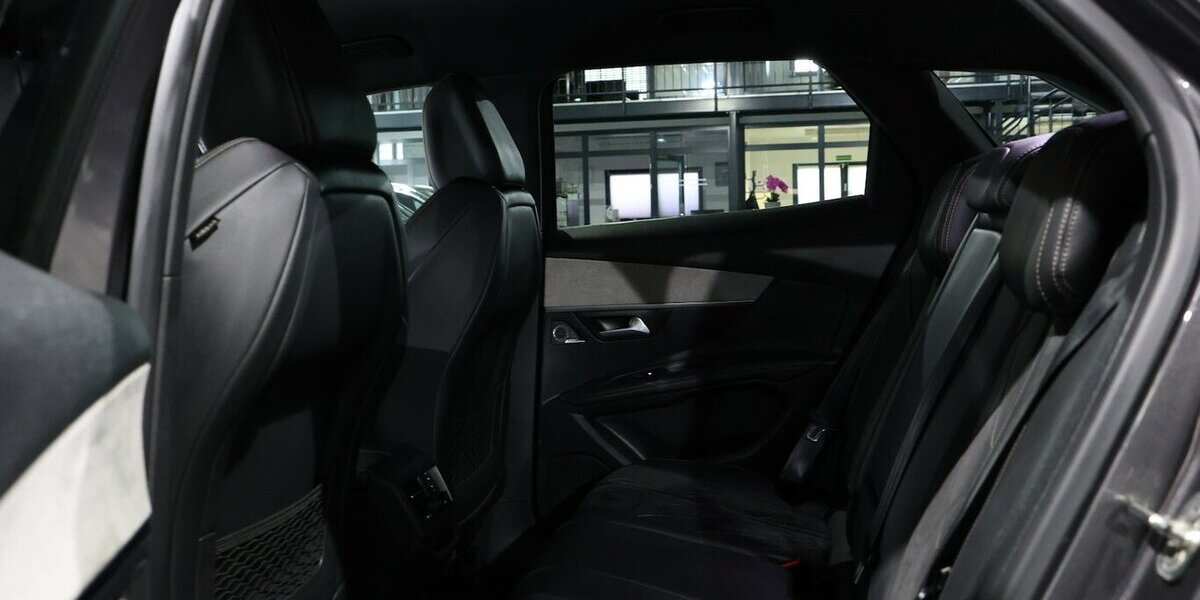 Peugeot 3008 2.0 BLUE-HDI 180 GT-LINE-SPORT / I-COCKPIT 138.000 km 17.991 &euro; Hamm 59077