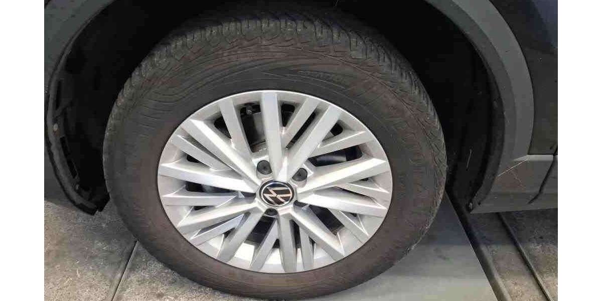 VW T-Roc Life 1.0 TSI APP KAMERA ALU GJR LED APS CLIM 42.890 km 18.988 &euro; Bergkamen 59192