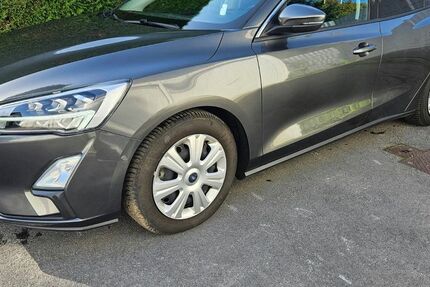 Ford Focus 8.490 km 6.300 &euro; Soest 59494