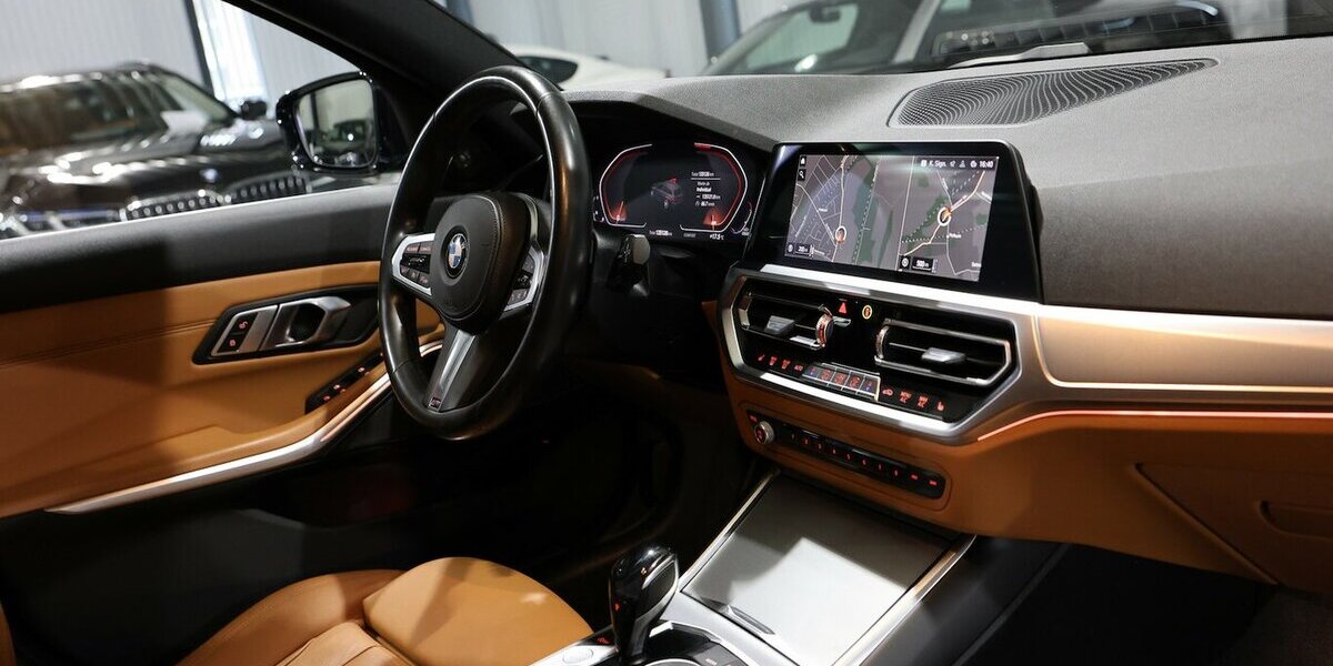 BMW 330d Touring xDrive M-SPORT BLACK & BROWN / LED 135.000 km 28.555 &euro; Hamm 59077