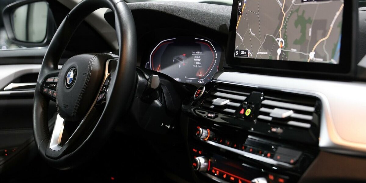 BMW 520d Touring xDrive BUSINESS EL.VOLL-LEDER, LED 14.000 km 38.111 &euro; Hamm 59077