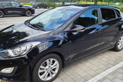 Hyundai i30 150.000 km 5.900 &euro; Bergkamen 59192
