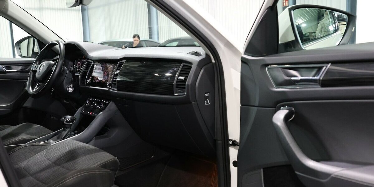 Skoda Kodiaq 2.0 TDI DSG 4x4 STYLE / LED, STANDHEIZUNG 148.000 km 19.991 &euro; Hamm 59077