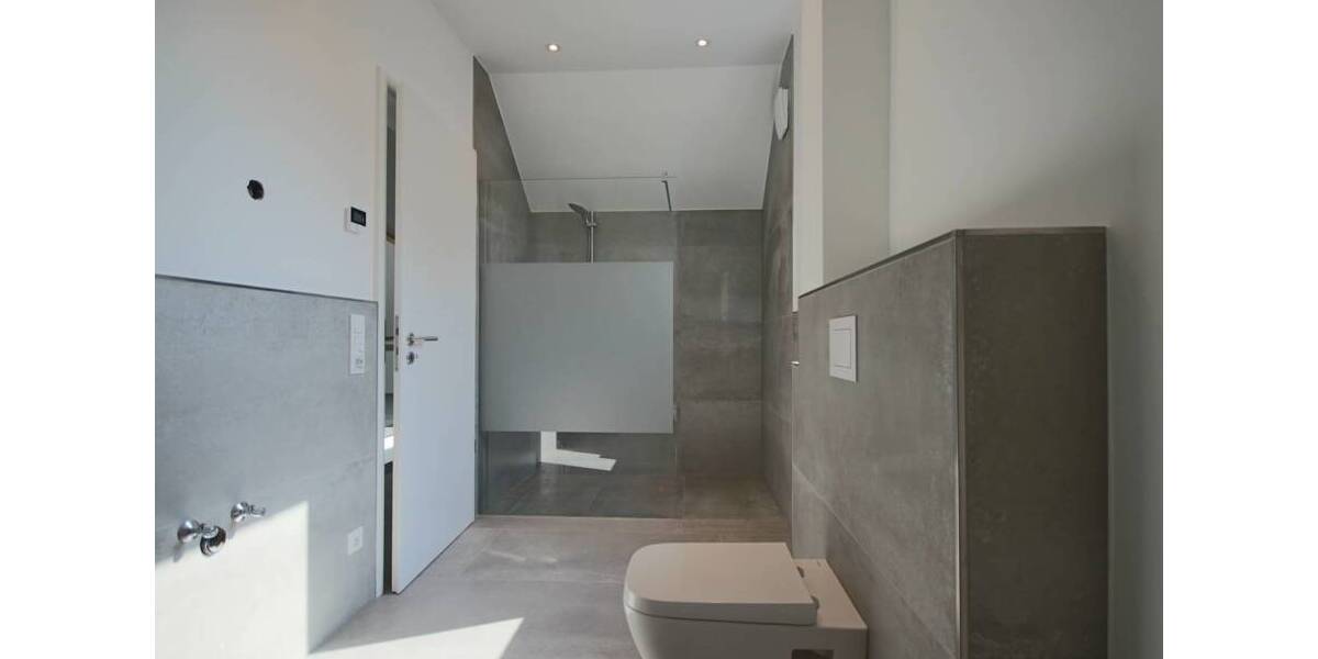 Etagenwohnung Ennigerloh - 6 Zimmer, 147 m&sup2;, 1.450&euro; | Angebot:25957321