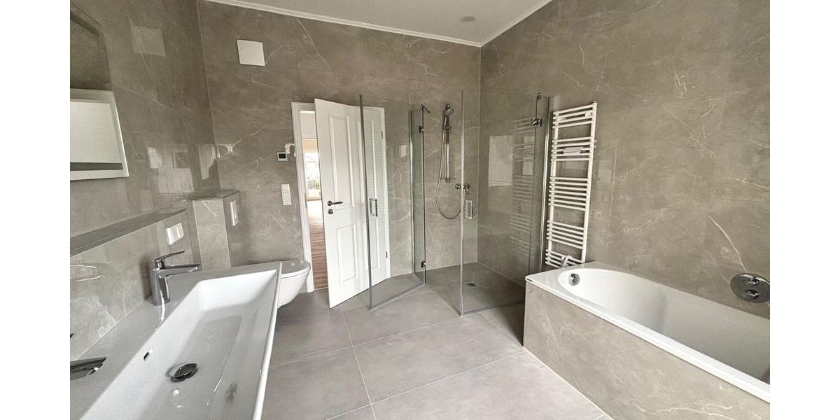 Nachhaltig, ökonomisch und luxuriös Wohnen - Doppelhaushälfte Ennigerloh | Angebot:24660034