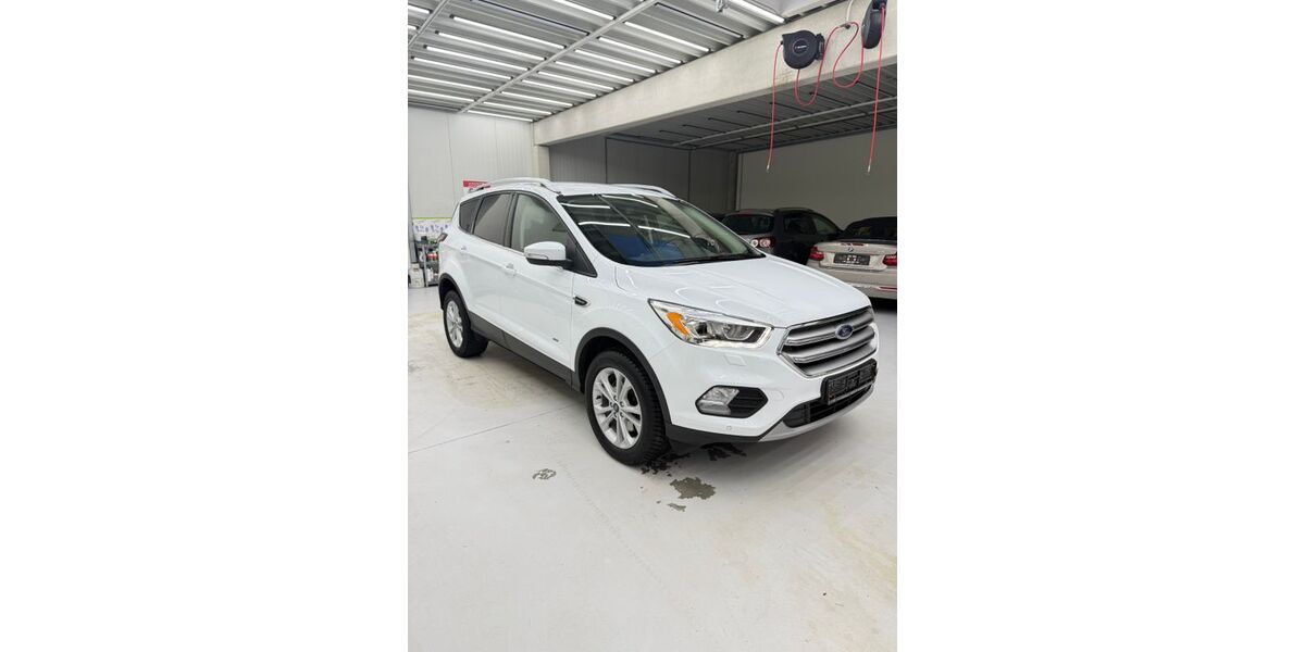 Ford Kuga 64.000 km 15.400 &euro; Warendorf 48231