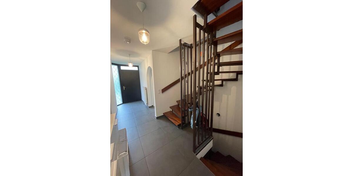 Reihenhaus Münster Berg Fidel - 6 Zimmer, 167 m&sup2;, 690.000&euro; | Angebot:27083241