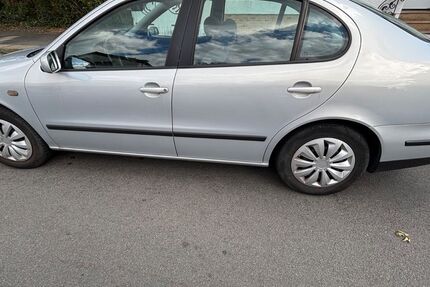 Seat Toledo 274.000 km 699 &euro; Kamen 59174