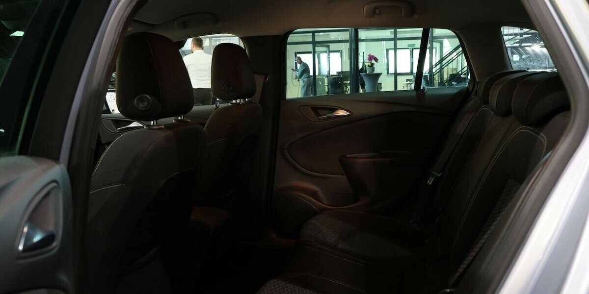 Opel Astra K ST 1.6 T ACTIVE 200-PS / APPLE+ANDROID 130.000 km 10.444 &euro; Hamm 59077