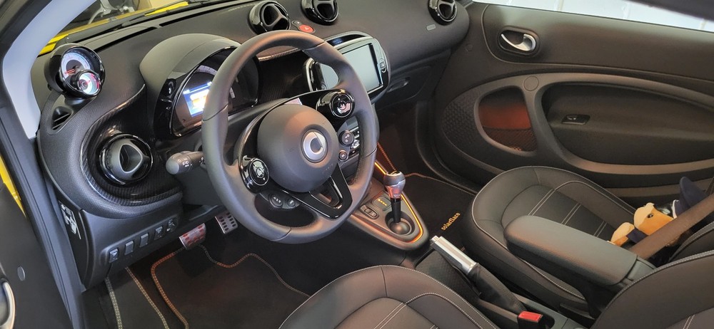 Smart Fortwo Cabrio 4.900 km 25.555 &euro; Münster 48143