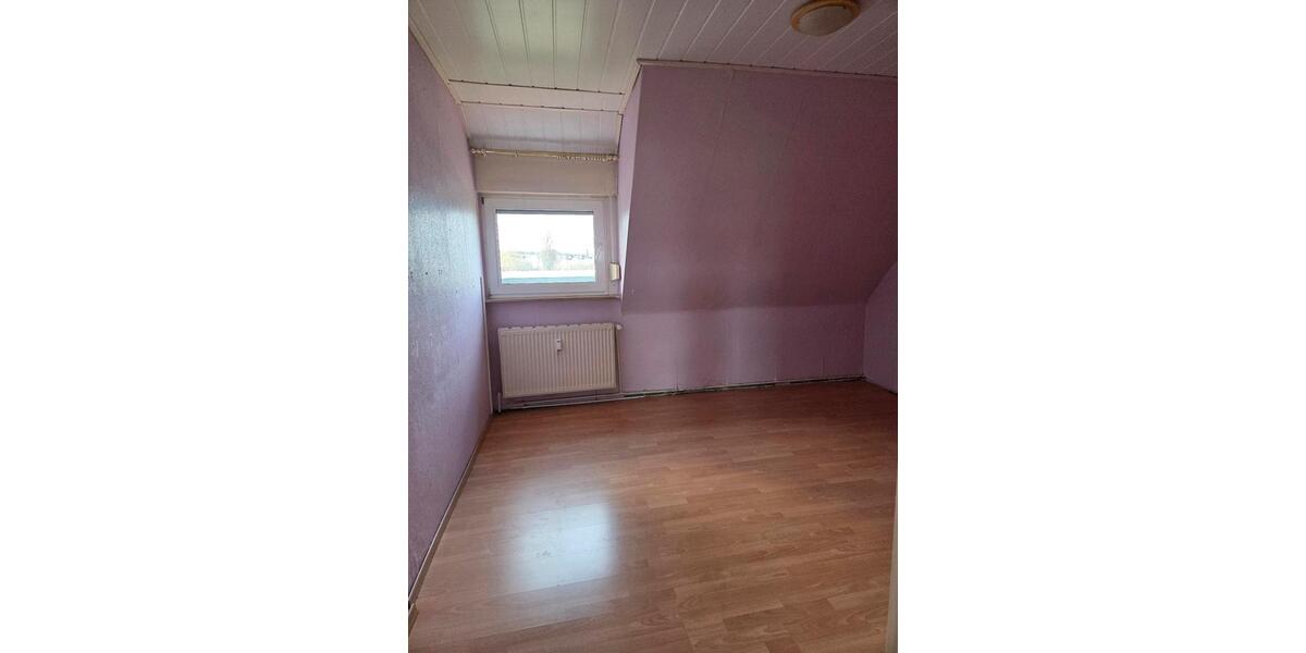 Dachgeschoßwohnung Oelde - 4 Zimmer, 92 m&sup2;, 790&euro; | Angebot:25948968