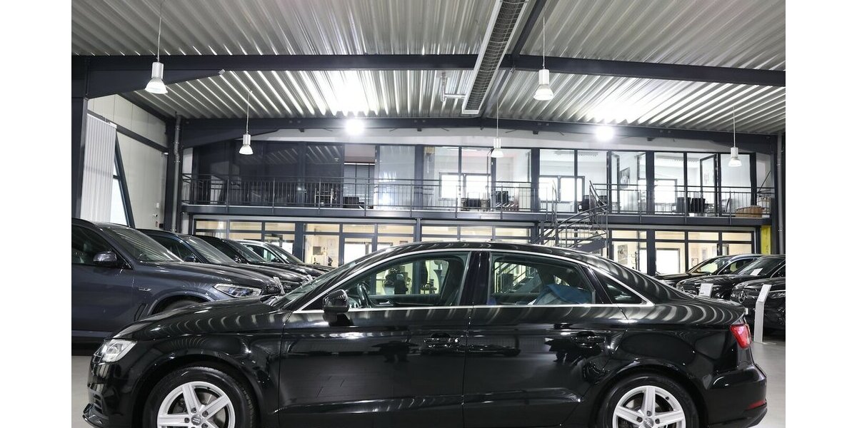 Audi A3 LIMOUSINE 1.4 TFSI BUSINESS / VIRTUAL-COCKPIT 119.000 km 15.993 &euro; Hamm 59077