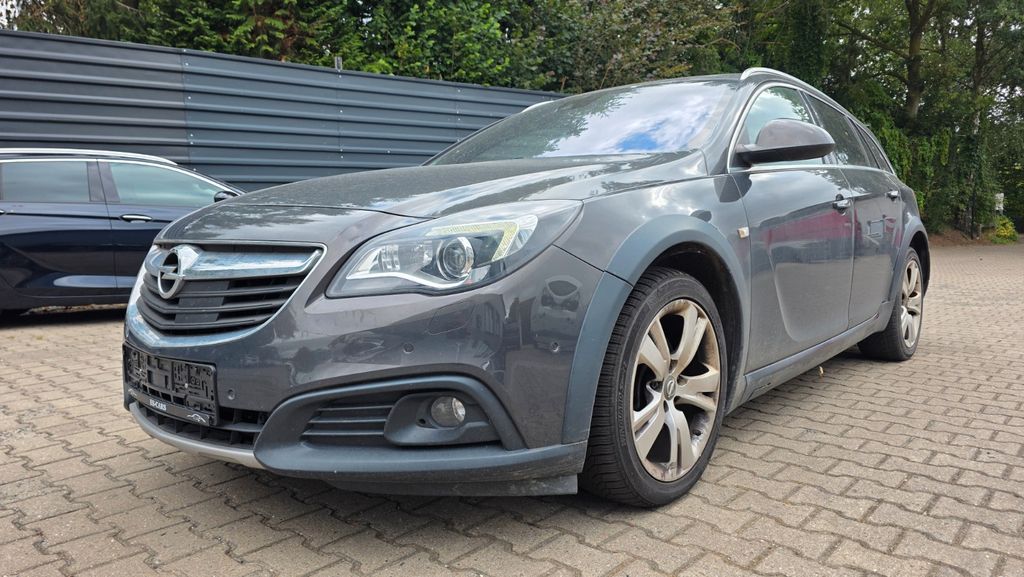 Opel Insignia 124.100 km 7.999 &euro; Warendorf 48231