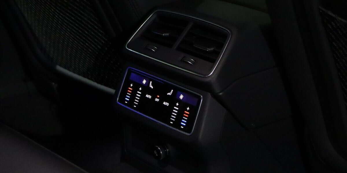 Audi A6 Avant 45 TDI QUATTRO DESIGN S-LINE VOLL-LEDER 90.000 km 30.996 &euro; Hamm 59077