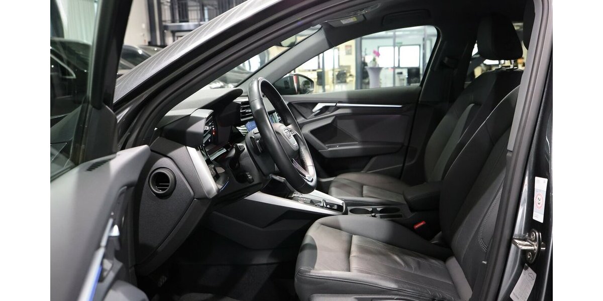 Audi A3 LIMOUSINE 30 TFSI S-LINE MATRIX, VOLL-LEDER 60.000 km 25.333 &euro; Hamm 59077