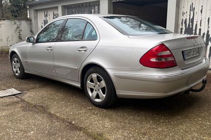 Mercedes-Benz E 220 302.000 km 3.850 &euro; Hamm 59063