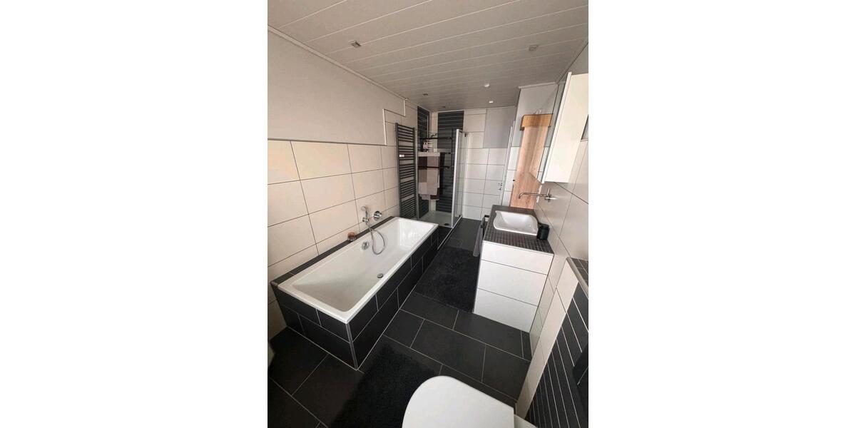 Etagenwohnung Wickede (Ruhr) - 4 Zimmer, 120 m&sup2;, 262.000&euro; | Angebot:26227651