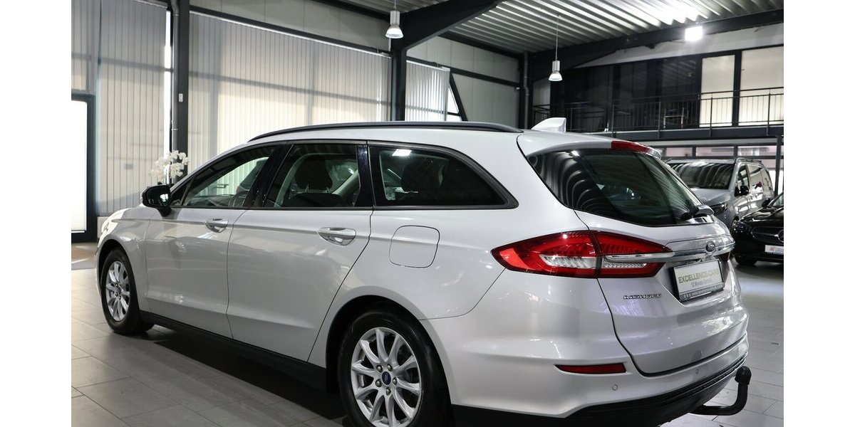Ford Mondeo Tunier 2.0 EB / LED / NAVI+KAMERA / AHK 124.000 km 14.991 &euro; Hamm 59077