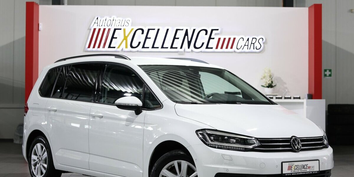 VW Touran 2.0 TDI DSG IQ Comfortline / 7-SITZE, LED 66.000 km 28.777 &euro; Hamm 59077