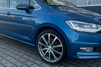 VW Touran 154.500 km 15.700 &euro; Ennigerloh 59320