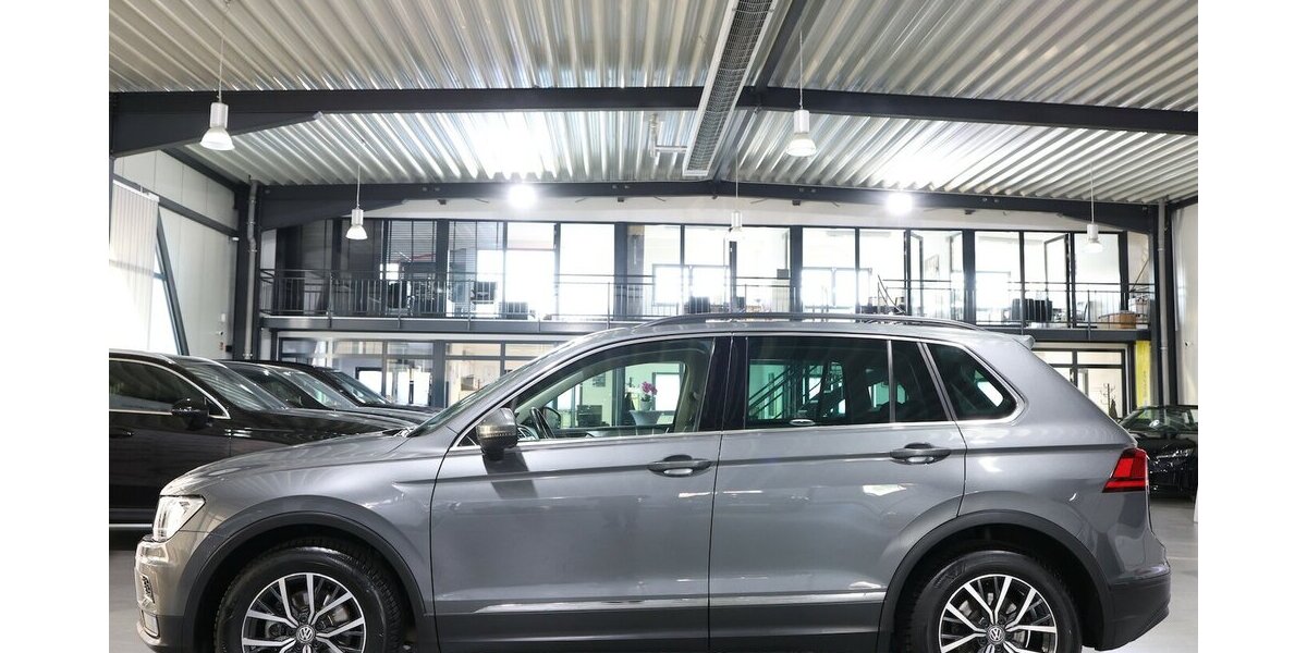 VW Tiguan 2.0 TDI Comfortline / LED, ACC+LANE, NAVI 125.000 km 19.555 &euro; Hamm 59077