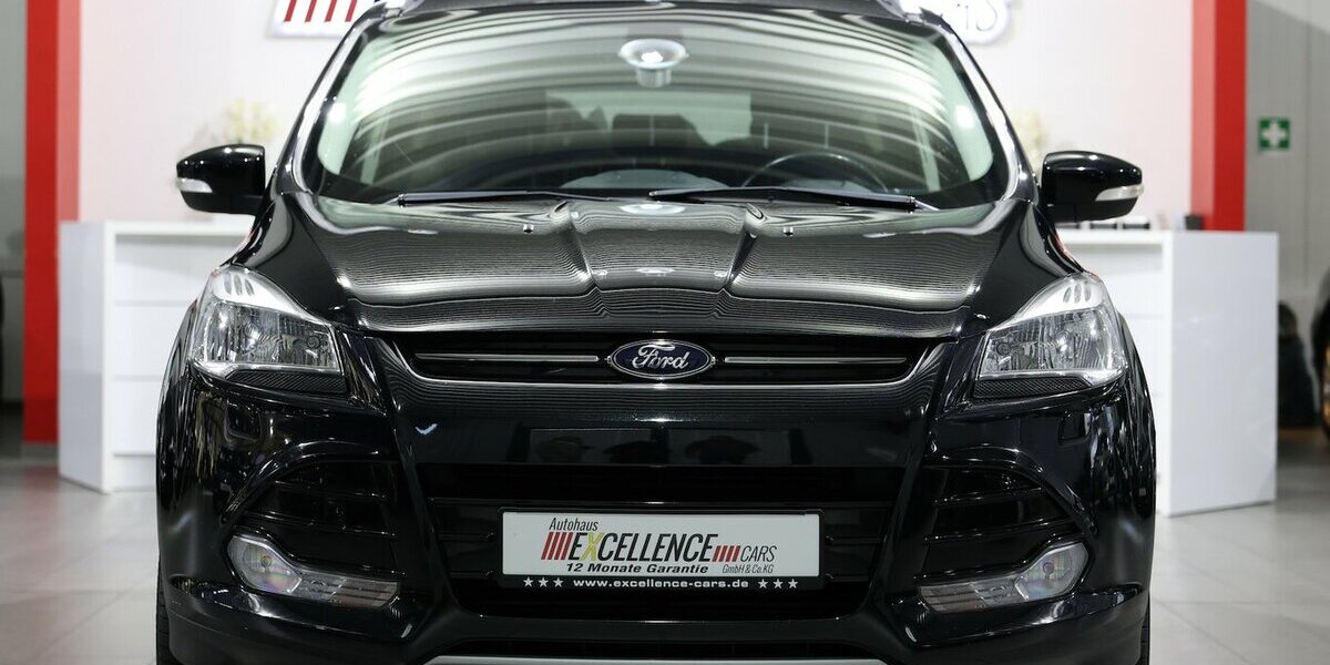 Ford Kuga 2.0 TDCI 4x4 TITANIUM / LEDER / NAVI+ 90.000 km 12.333 &euro; Hamm 59077