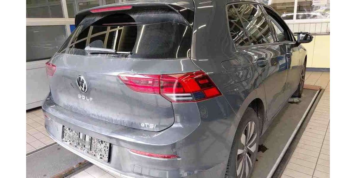 VW Golf MOVE 1.0 eTSI DSG APP KAMERA ACC ALU APS LED 30.607 km 21.788 &euro; Bergkamen 59192