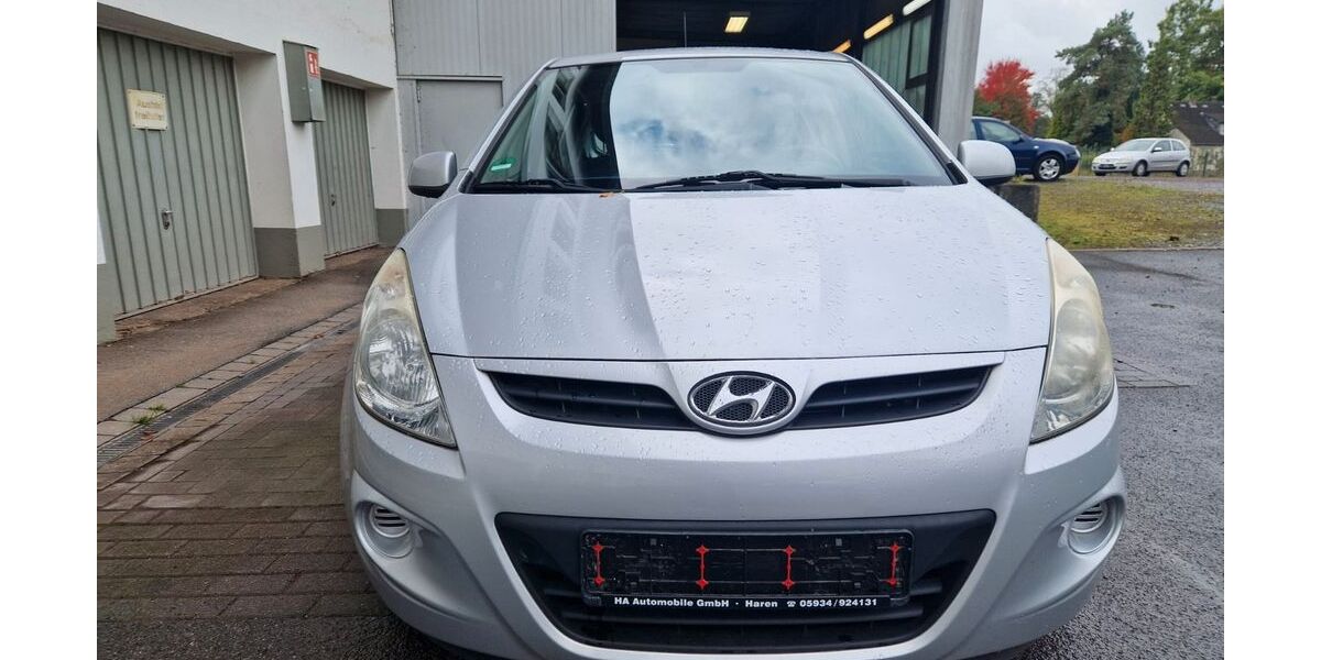 Hyundai i20 111.293 km 3.290 &euro; Münster 48151