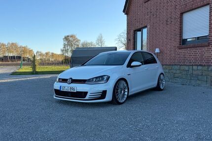 VW Golf 101.648 km 17.700 &euro; Langenberg 33449