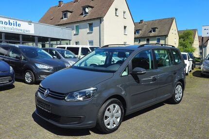 VW Touran 74.252 km 11.990 &euro; Bergkamen 59192