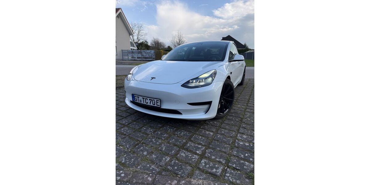 Tesla Model 3 98.000 km 26.500 &euro; Oelde 59302