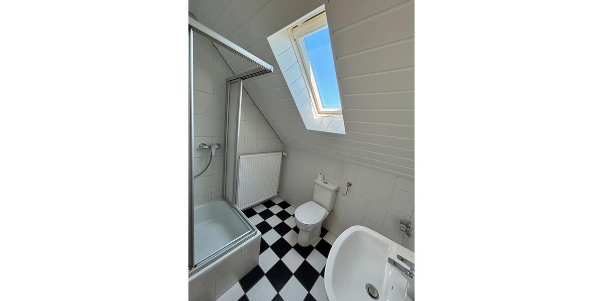 Dachgeschoßwohnung Unna Alte Heide - 2.5 Zimmer, 50 m&sup2;, 650&euro; | Angebot:26032948