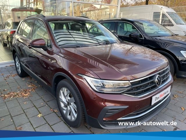 VW Tiguan 3.861 km 29.498 &euro; Soest 59494