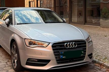 Audi A3 105.600 km 12.990 &euro; Berlin 10557
