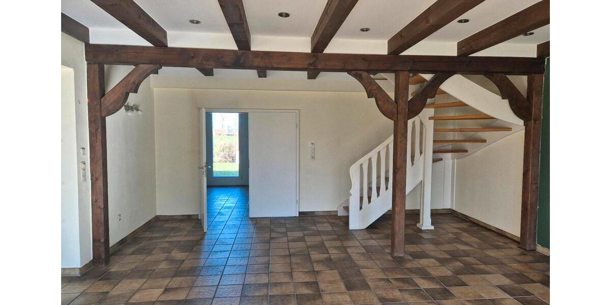 Einfamilienhaus Warendorf - 7 Zimmer, 212 m&sup2;, 2.360&euro; | Angebot:25525628