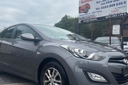 Hyundai i30 137.000 km 6.200 &euro; Hamm 59077