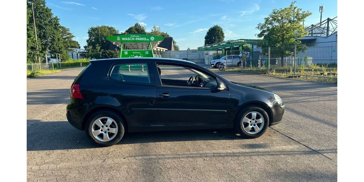 VW Golf 147.500 km 2.800 &euro; Rheda-Wiedenbrück 33378