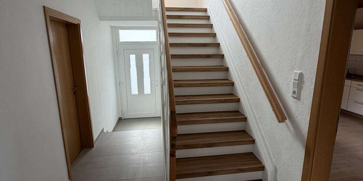 Einfamilienhaus Werl-Niederbergstraße Niederbergstraße - 5 Zimmer, 174 m&sup2;, 1.500&euro; | Angebot:26202072