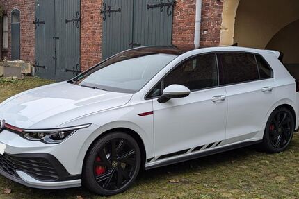 VW Golf 2.000 km 31.750 &euro; Bad Sassendorf 59505