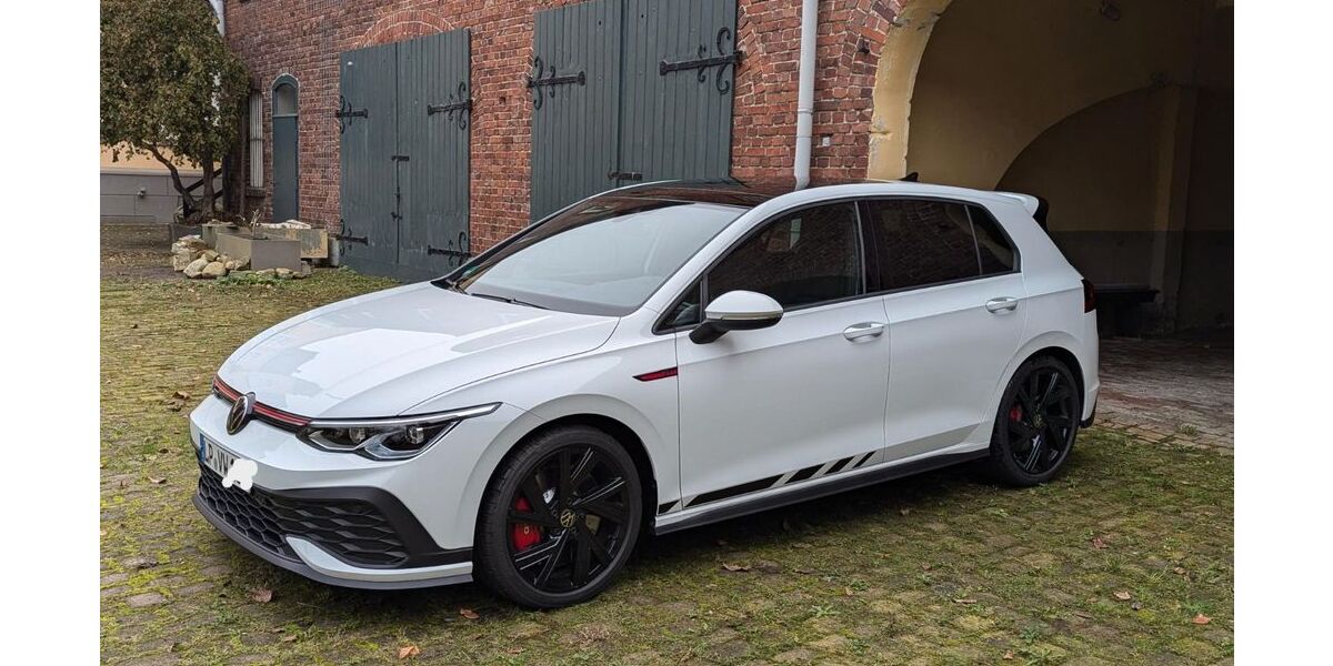 VW Golf 2.000 km 31.750 &euro; Bad Sassendorf 59505