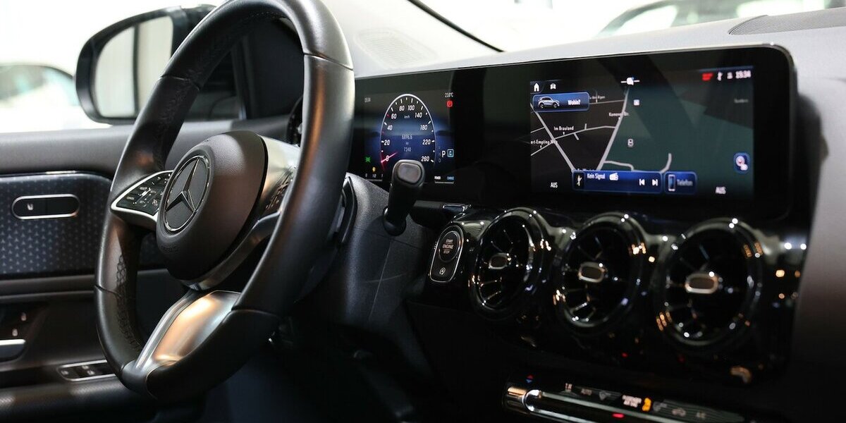 Mercedes-Benz GLA 180 ADVANCED SPORT / LEDER, LED, WIDESCREEN 7.000 km 32.888 &euro; Hamm 59077