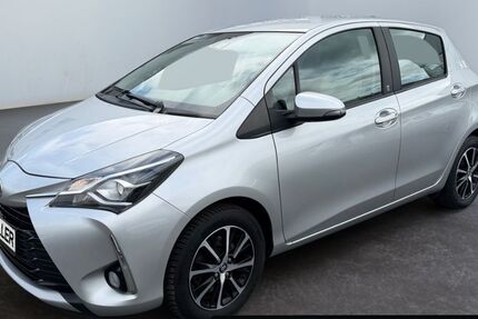 Toyota Yaris 125.105 km 11.980 &euro; Hamm 59067