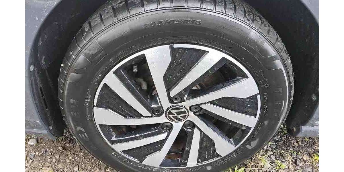 VW Golf Style 1.4 e-Hybrid DSG NAVI PANORAMA AHK KAME 76.860 km 22.900 &euro; Bergkamen 59192