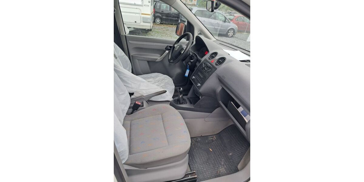 VW Caddy 141.000 km 3.000 &euro; Soest 59494