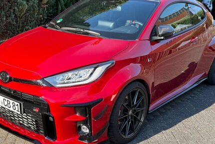 Toyota Yaris 9.500 km 42.200 &euro; Bergkamen 59192
