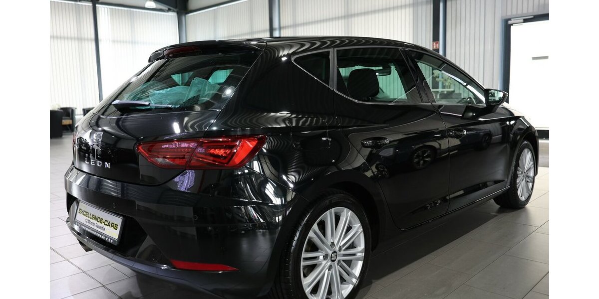 Seat Leon 1.5 TSI DSG XCELLENCE SPORT / LED / LEDER 116.000 km 15.444 &euro; Hamm 59077