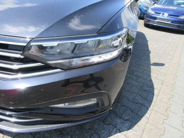 VW Passat Variant Business 2.0 TDI DSG NAVI AHK LED K 167.800 km 18.388 &euro; Bergkamen 59192