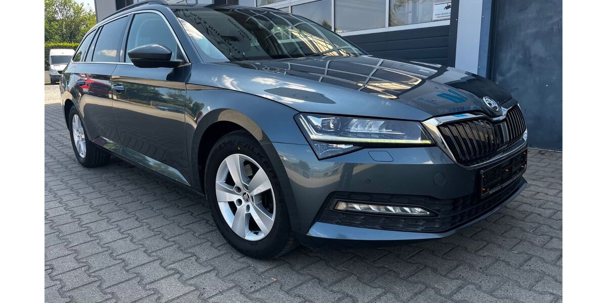Skoda Superb 302.500 km 8.900 &euro; Ennigerloh 59320
