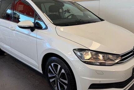 VW Touran 75.200 km 22.990 &euro; Soest 59494