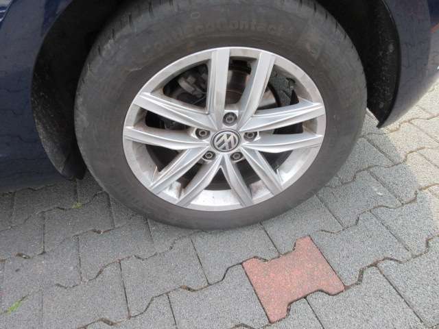 VW Golf Comfortline 1.0 TSI DSG KLIMA AHK ALU APS SIT 54.000 km 16.788 &euro; Bergkamen 59192